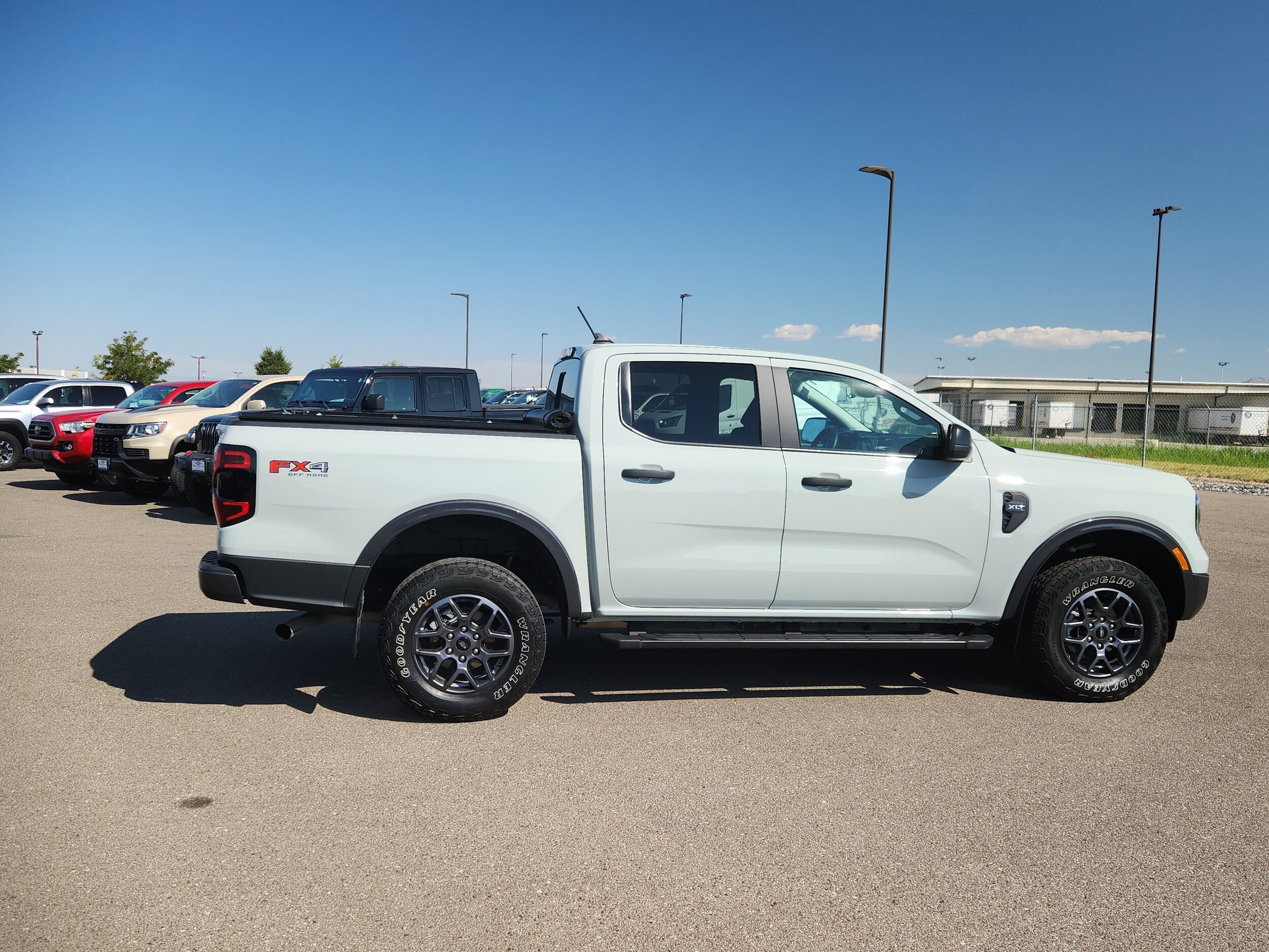 2024 Ford Ranger XLT photo 2