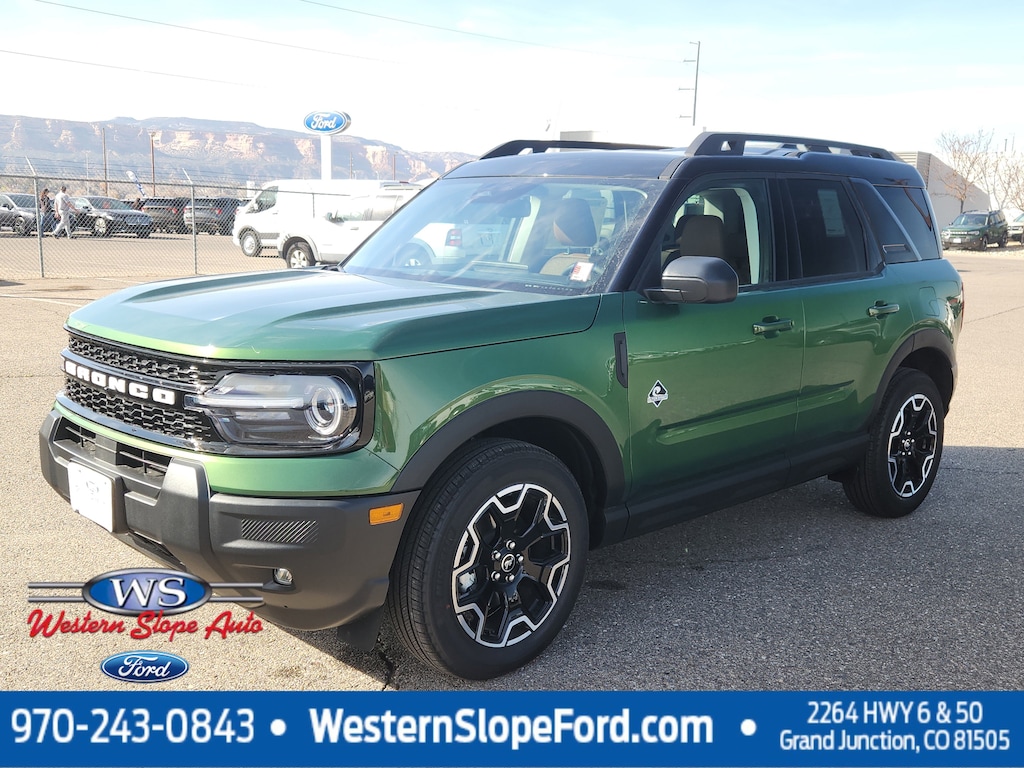 2025 Ford Bronco Sport Outer Banks photo 4