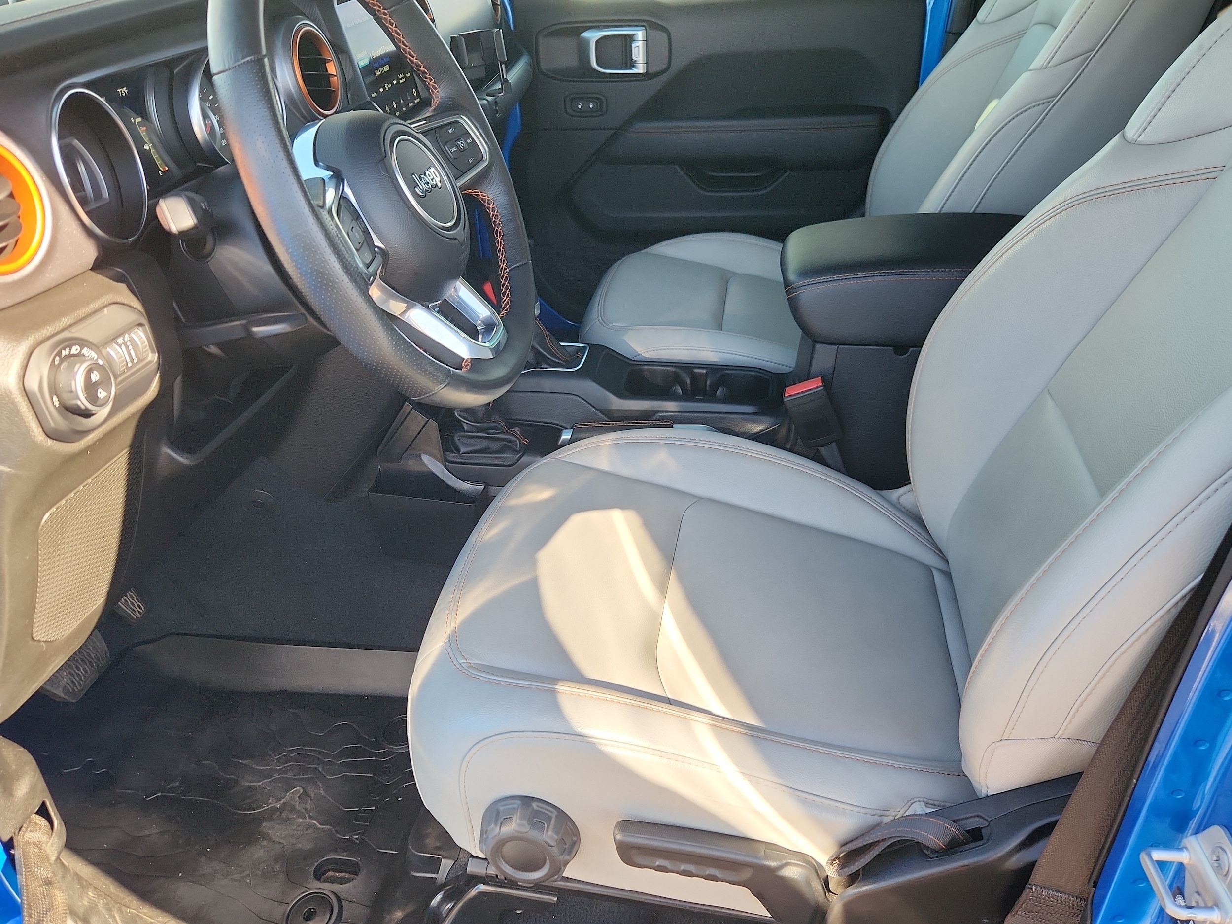 Photo 6