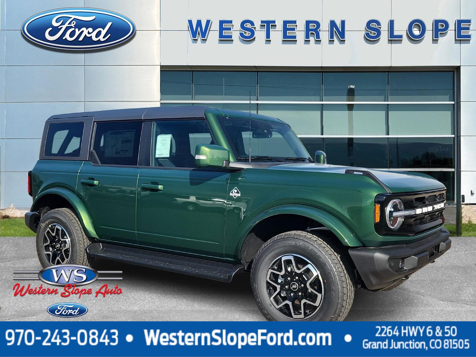 2025 Ford Bronco 4-Door Outer Banks's photo