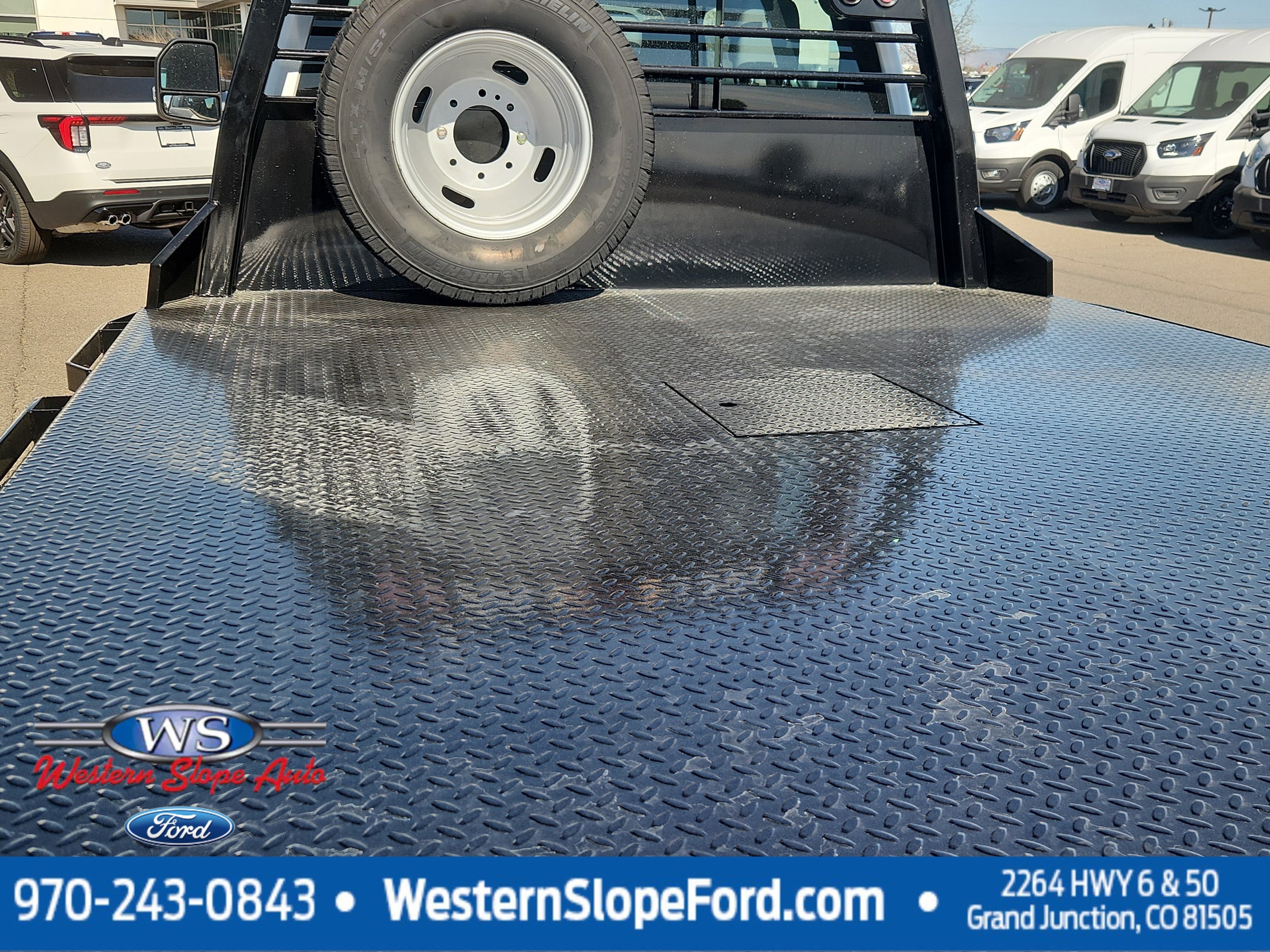 2025 Ford F-350 Super Duty Chassis Cab XL - Photo 14