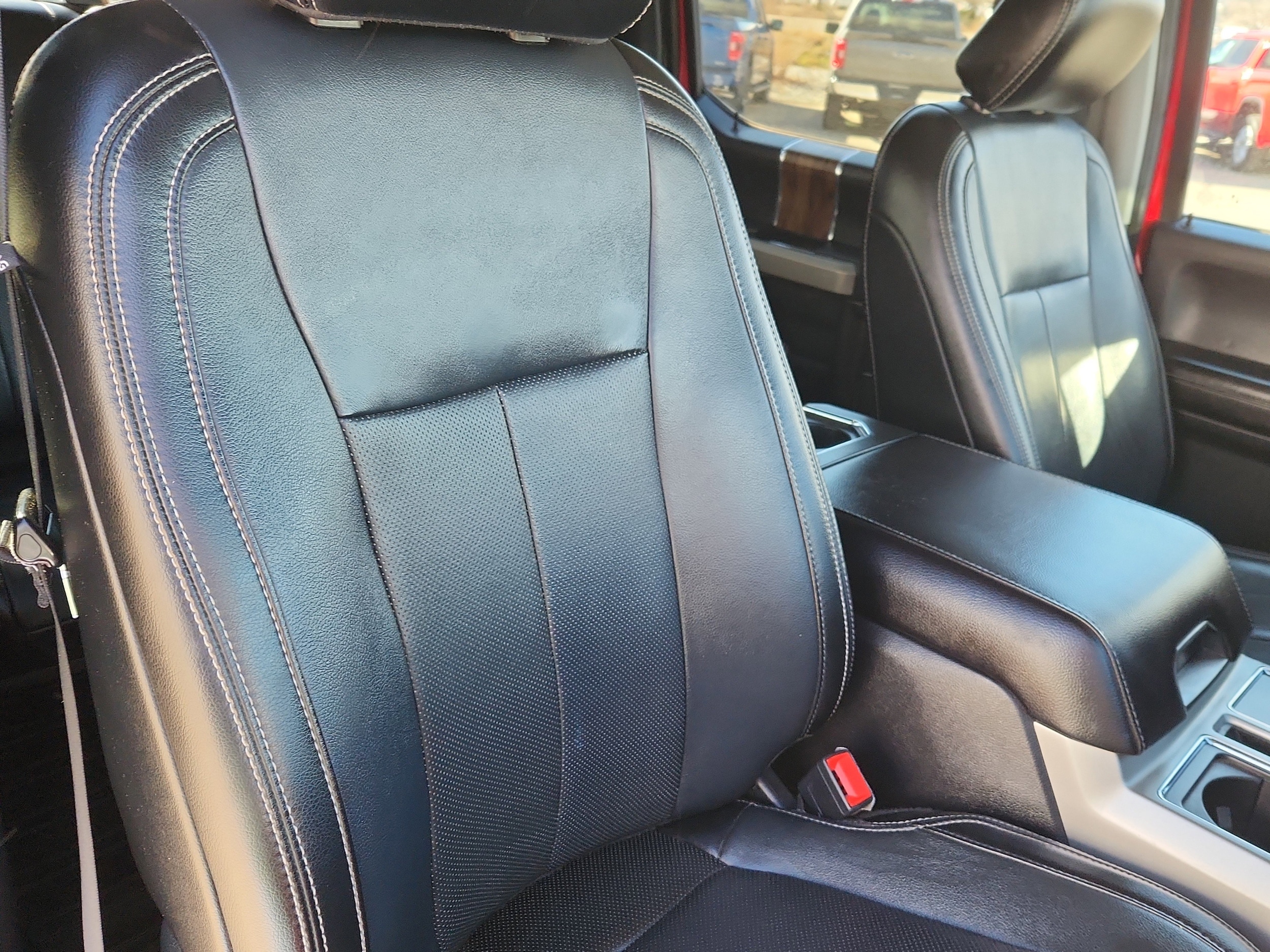 2020 Ford F-150 Lariat - Photo 16