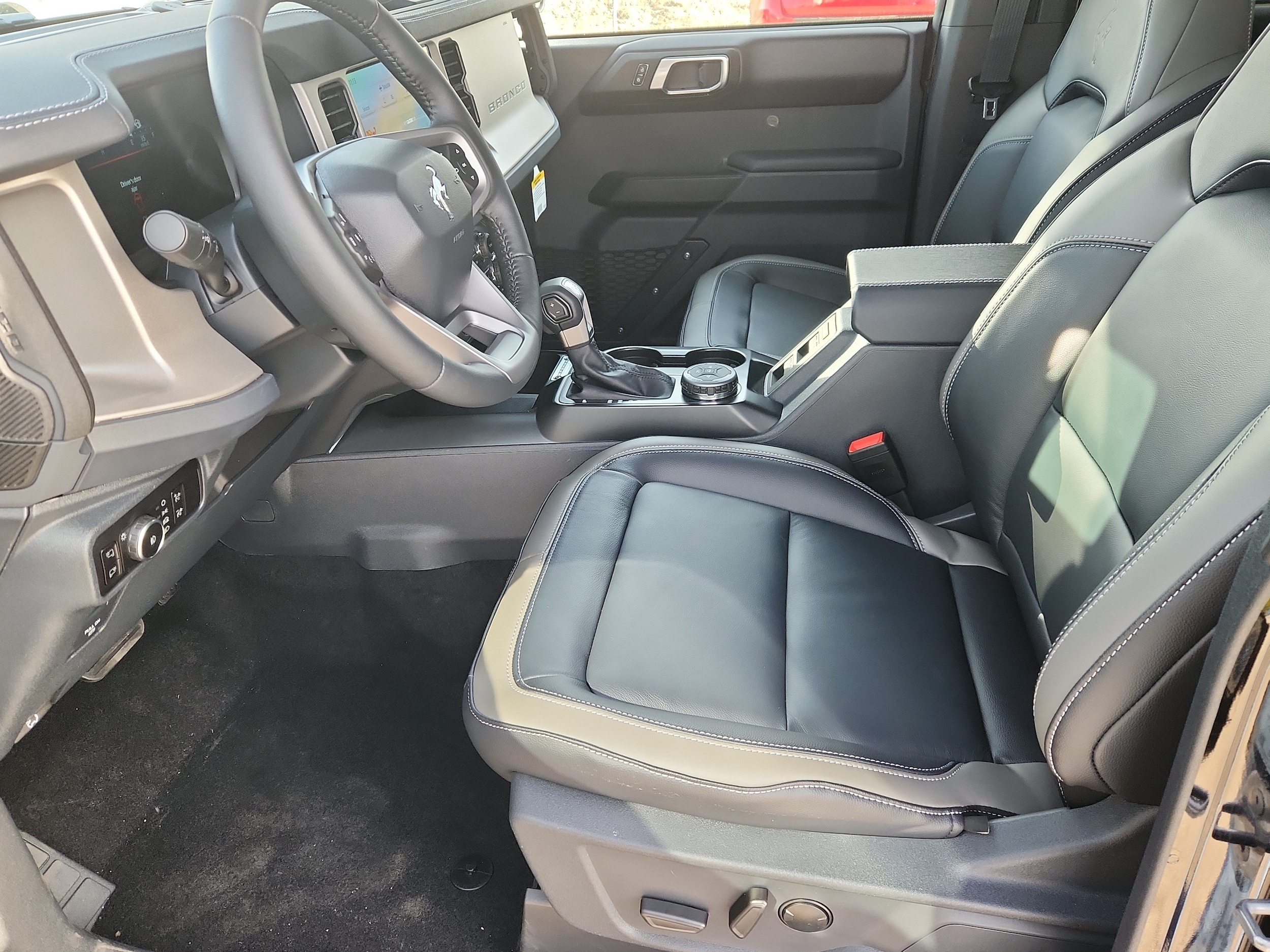 2025 Ford Bronco 4-Door Outer Banks - Photo 7