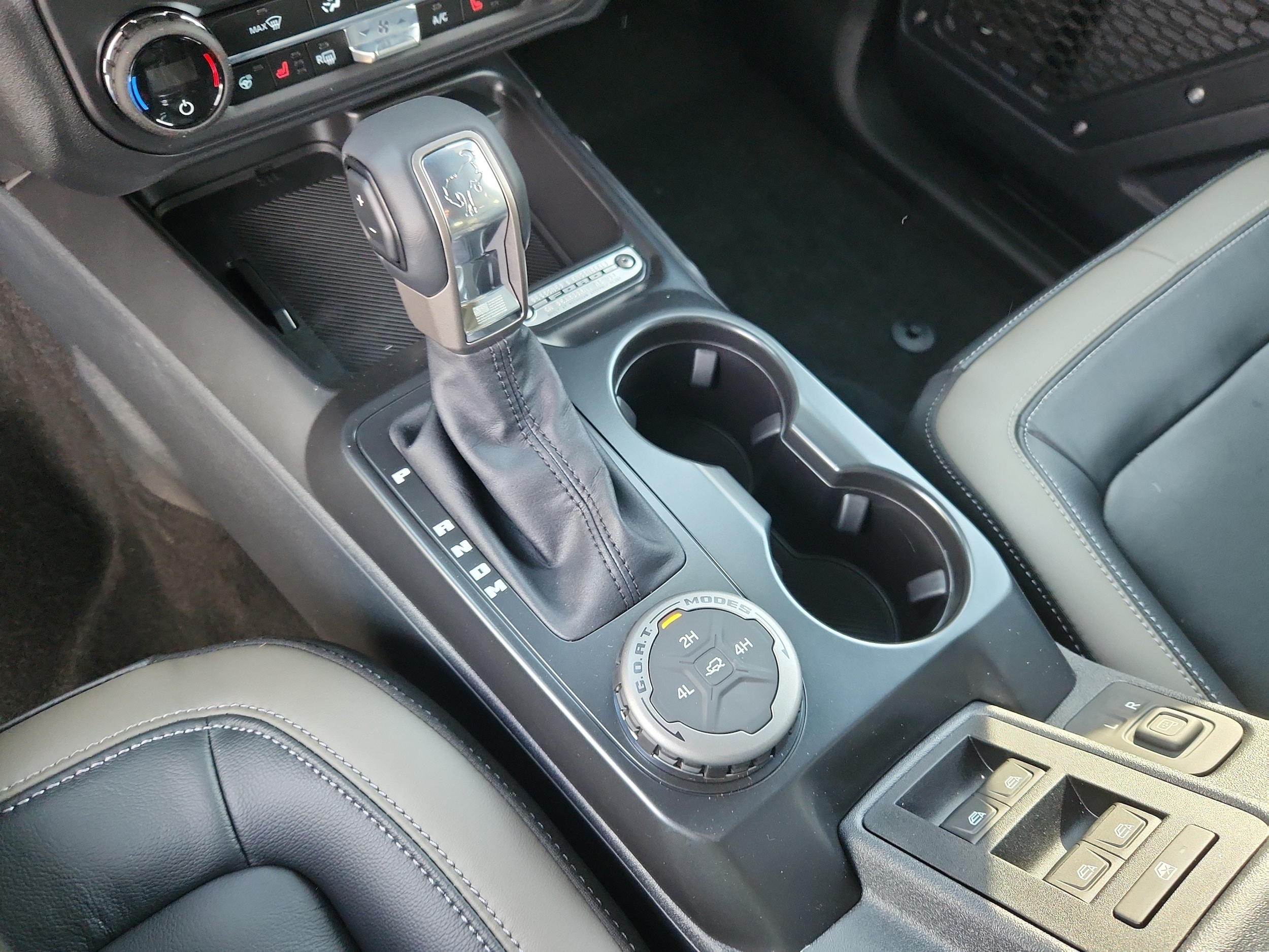 2025 Ford Bronco 4-Door Outer Banks - Photo 15