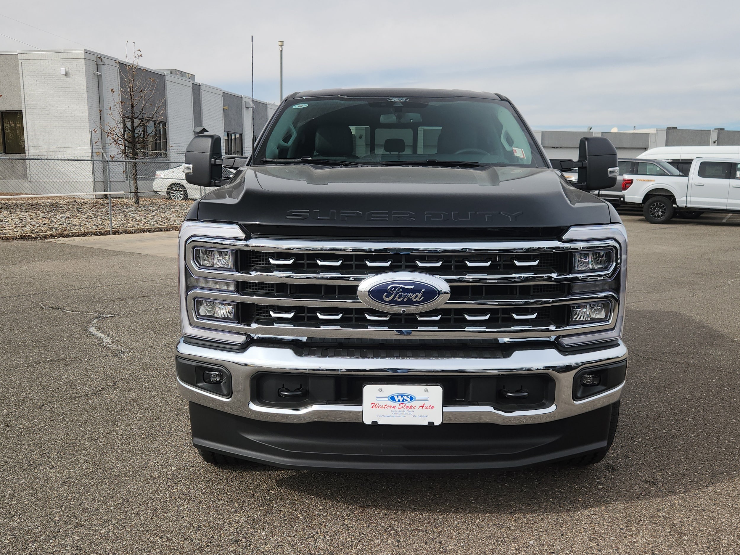 2026 Ford F-350 Super Duty XLT - Photo 6