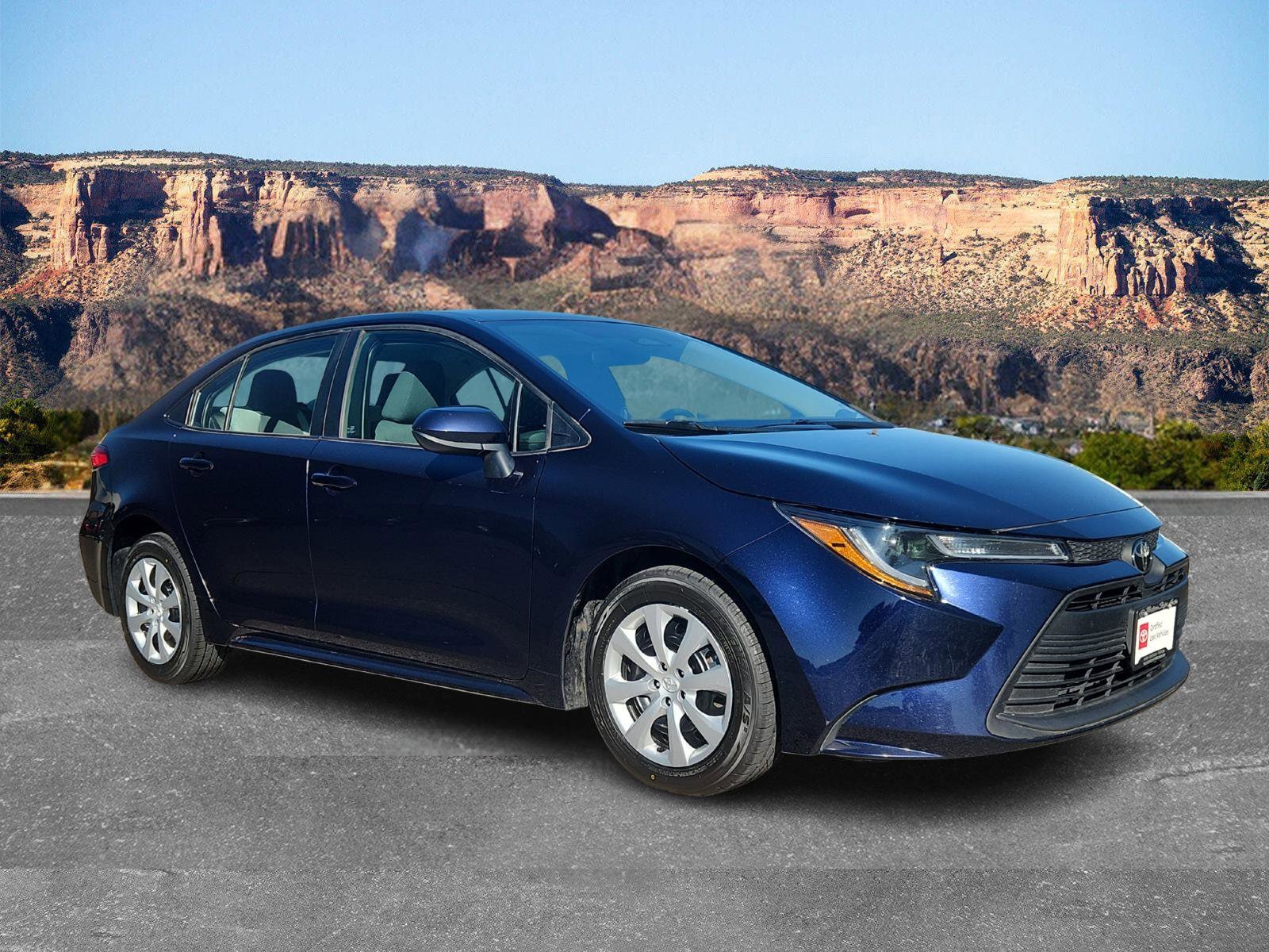 2023 Toyota Corolla LE's photo