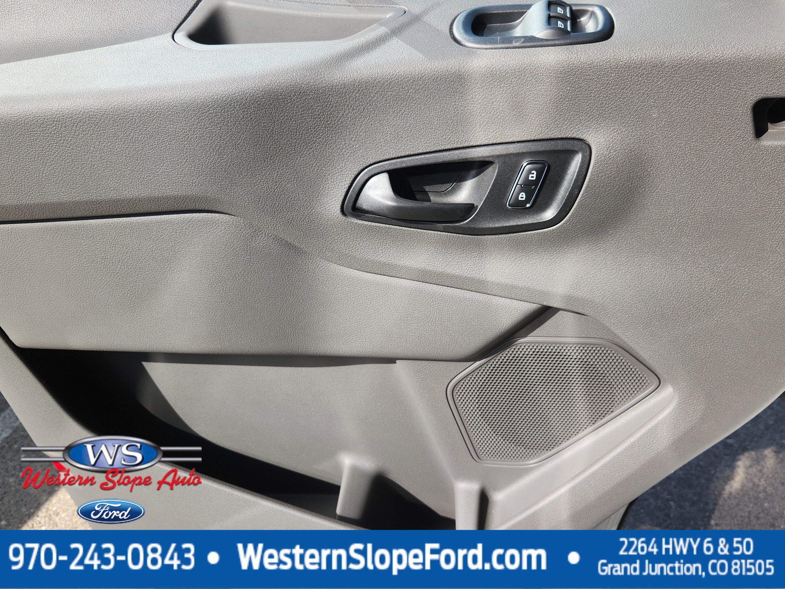 2025 Ford Transit Passenger Van XL - Photo 8