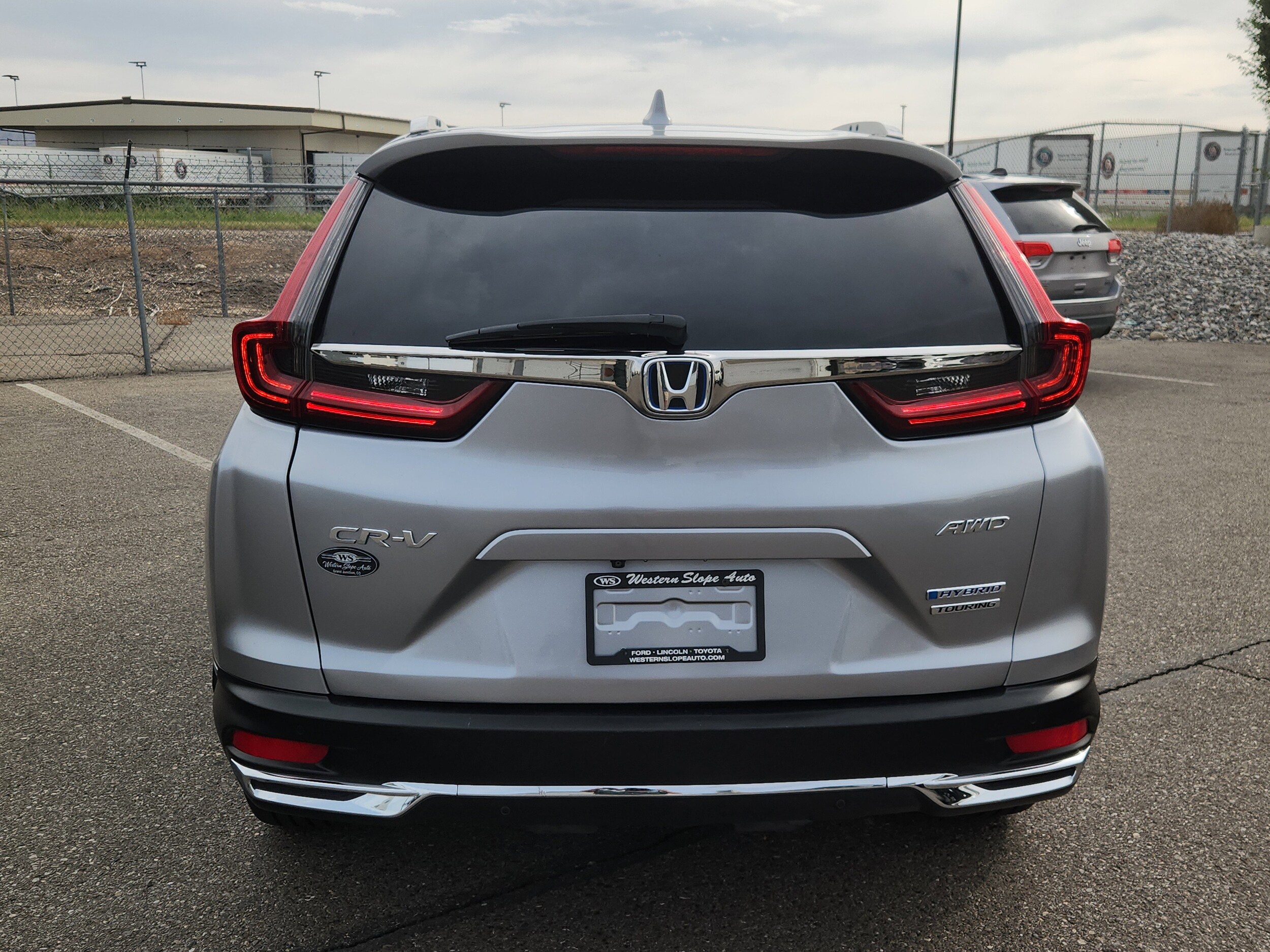 2020 Honda CR-V Hybrid Touring photo 4