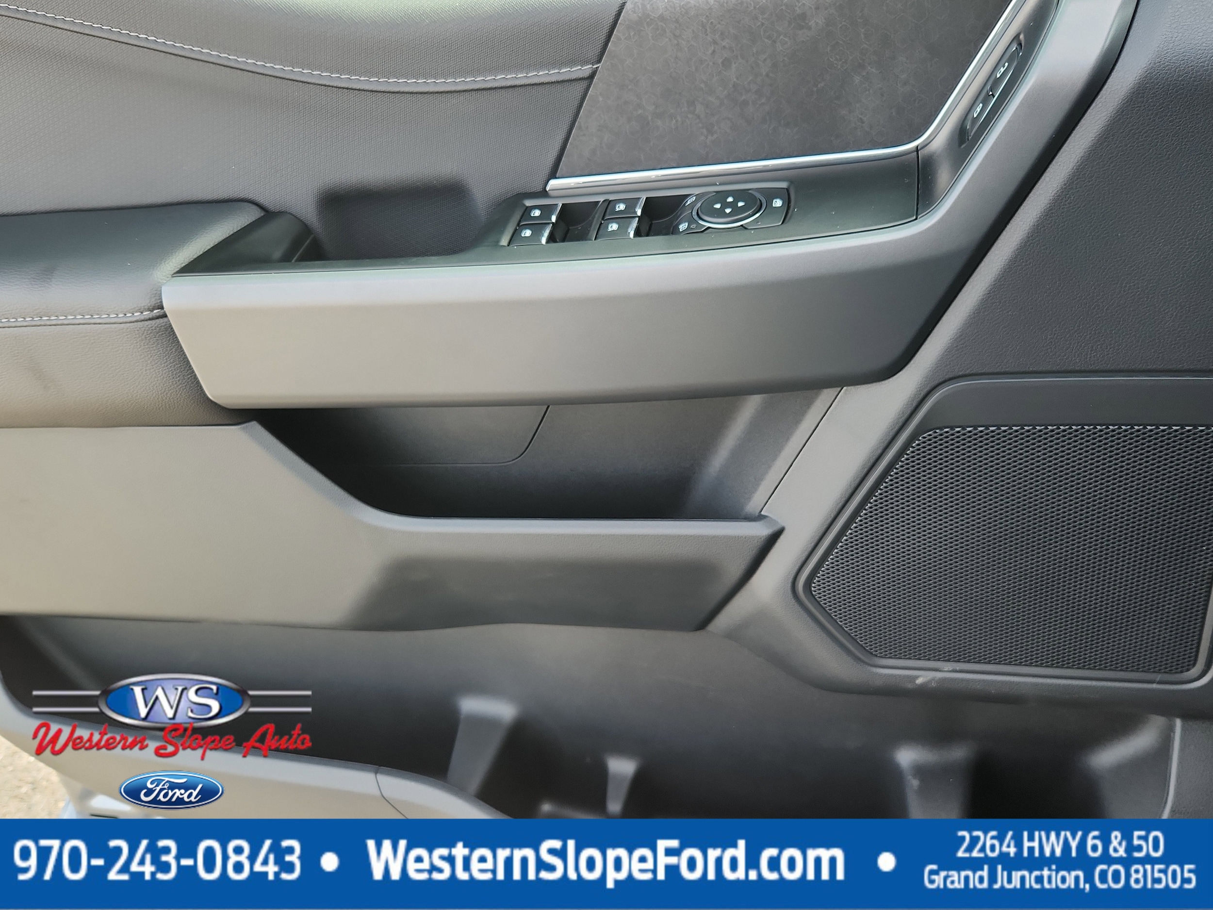 2025 Ford F-150 XLT - Photo 9