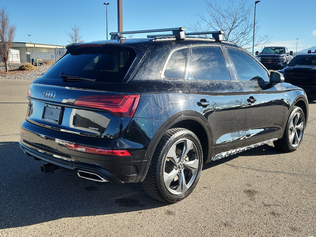 2022 Audi Q5 S line Premium Plus photo 3
