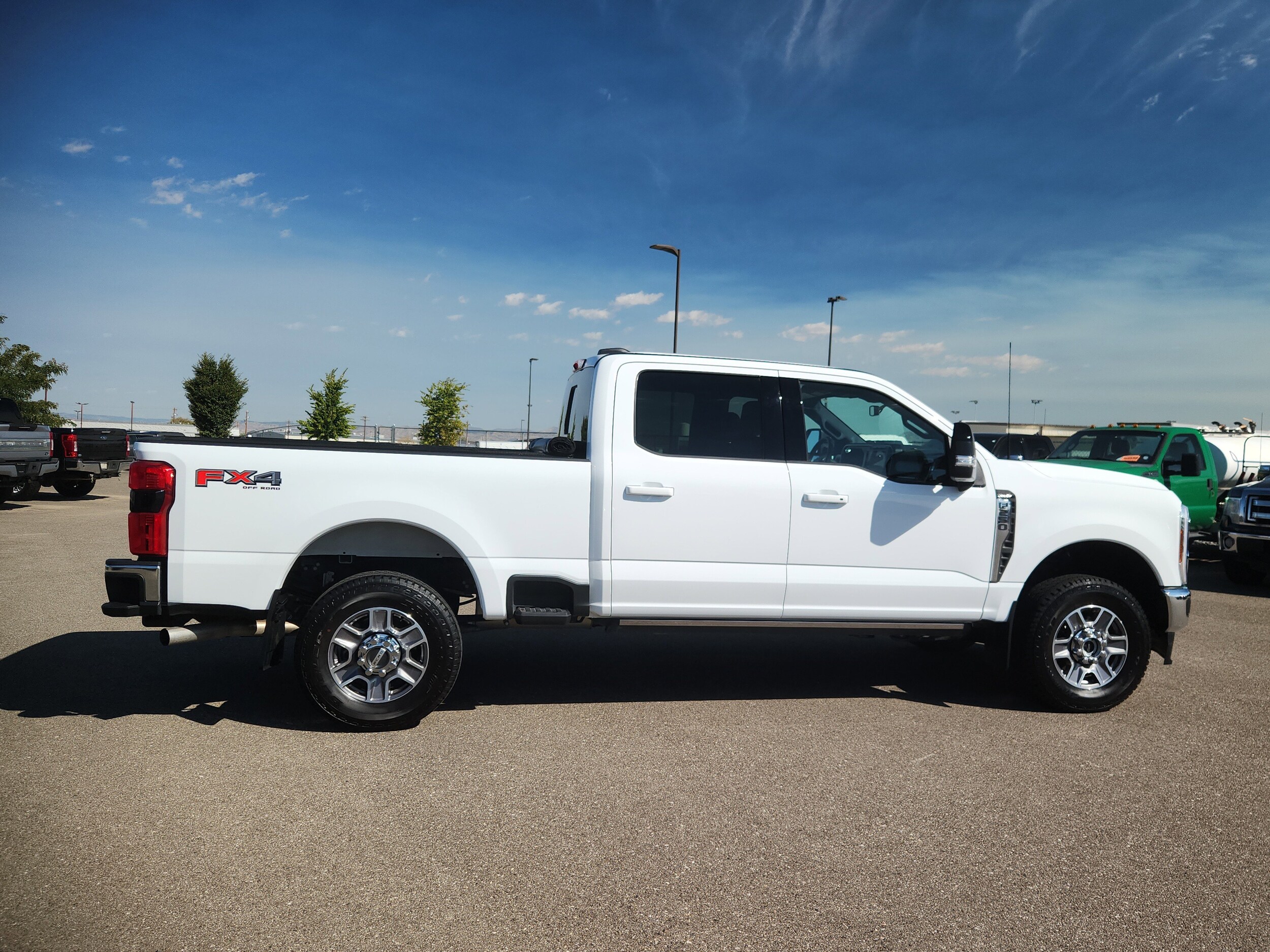 2024 Ford F-250 Lariat photo 2