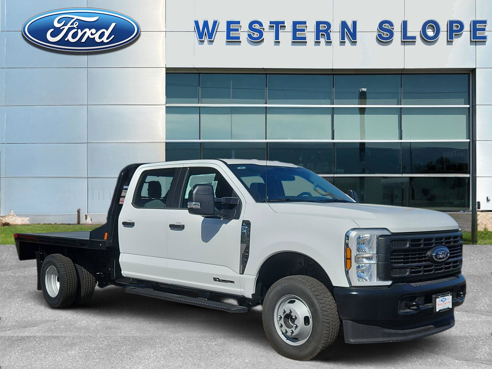 2025 Ford F-350 Super Duty Chassis Cab