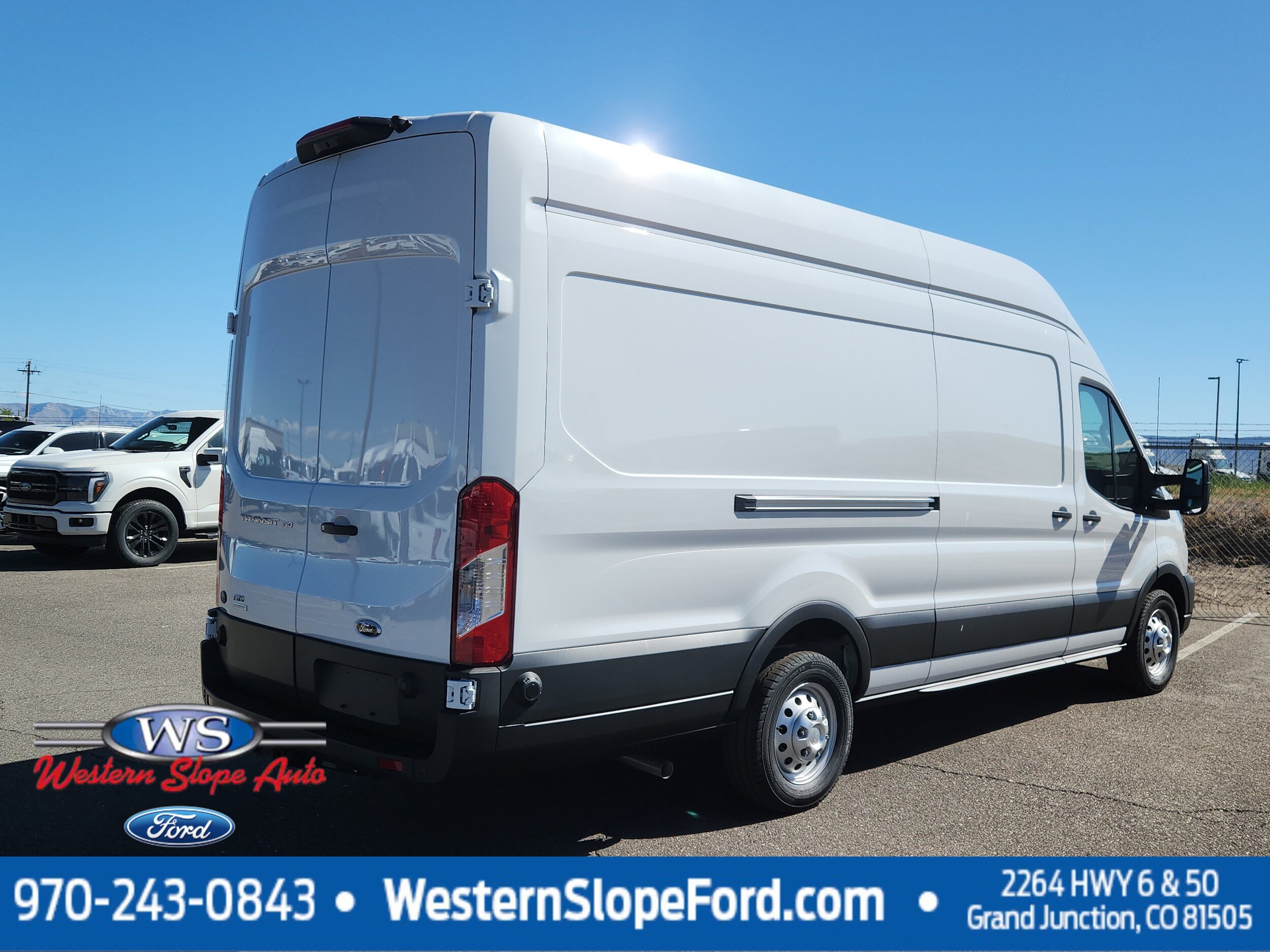 2025 Ford Transit photo 3