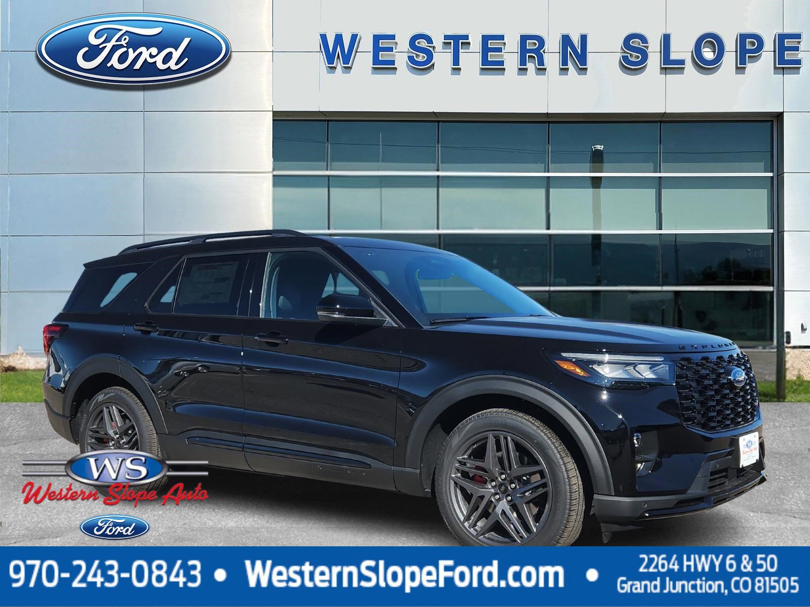 2025 Ford Explorer ST's photo