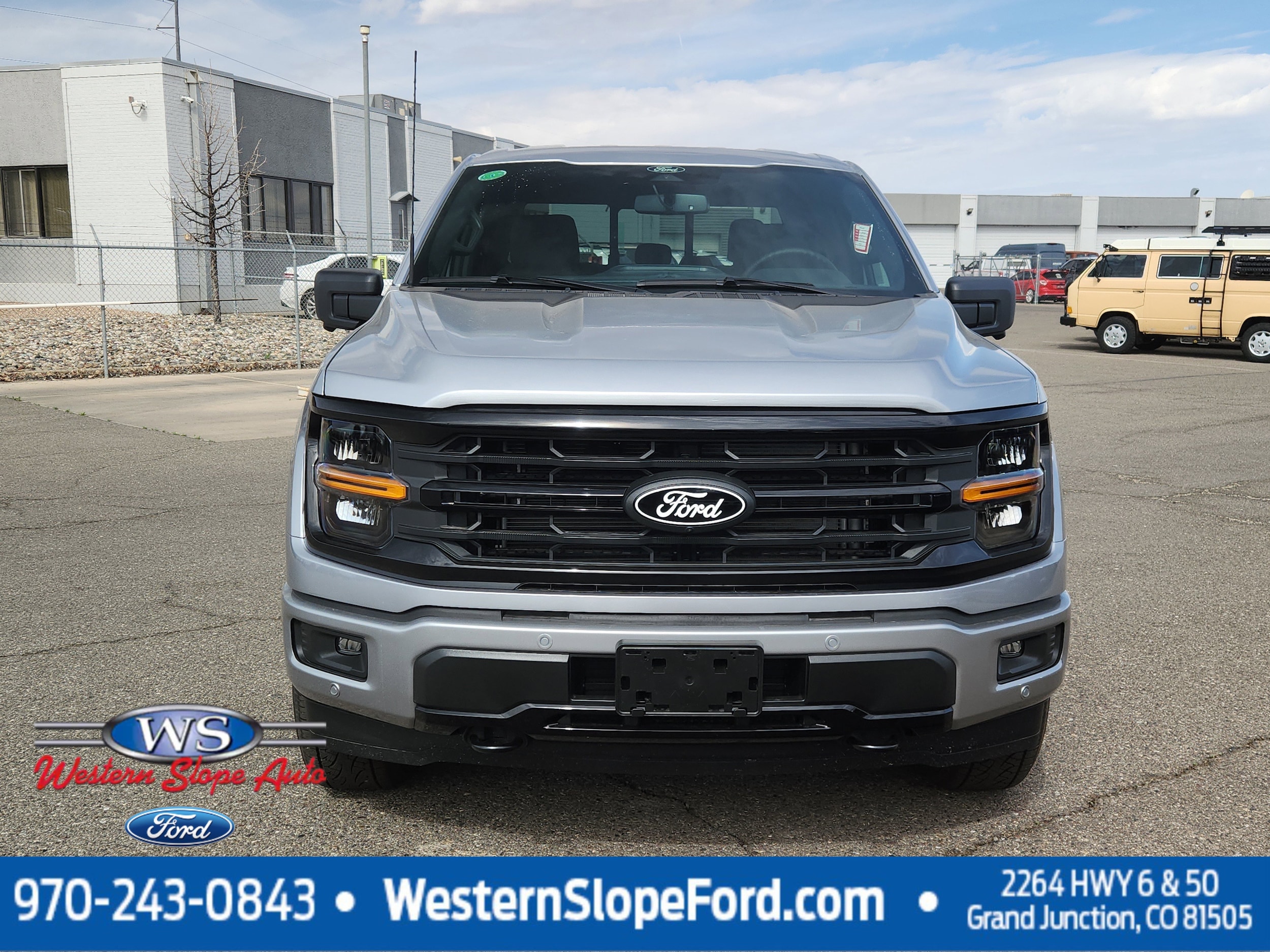 2025 Ford F-150 XLT - Photo 6