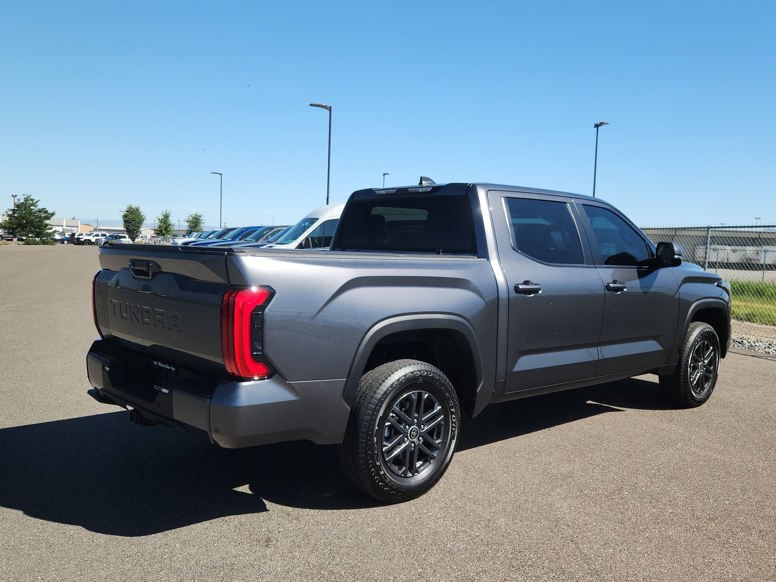 2024 Toyota Tundra SR5 photo 3