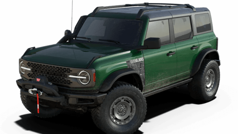 2023 Ford Bonco Everglades in Eruption Green exterior