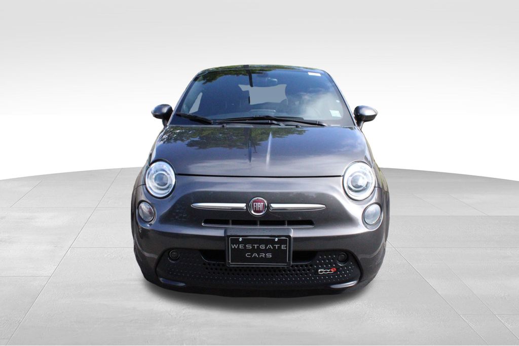 Used 2018 FIAT 500e Battery Electric with VIN 3C3CFFGE2JT375431 for sale in Raleigh, NC