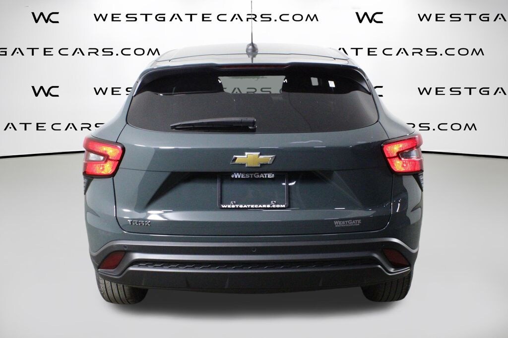Used 2025 Chevrolet Trax LS SUV