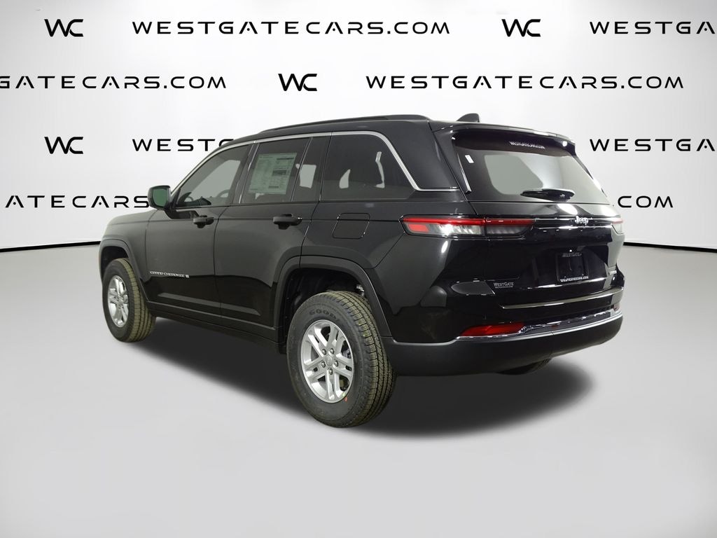 New 2025 Jeep Grand Cherokee LAREDO 4X2 Sport Utility