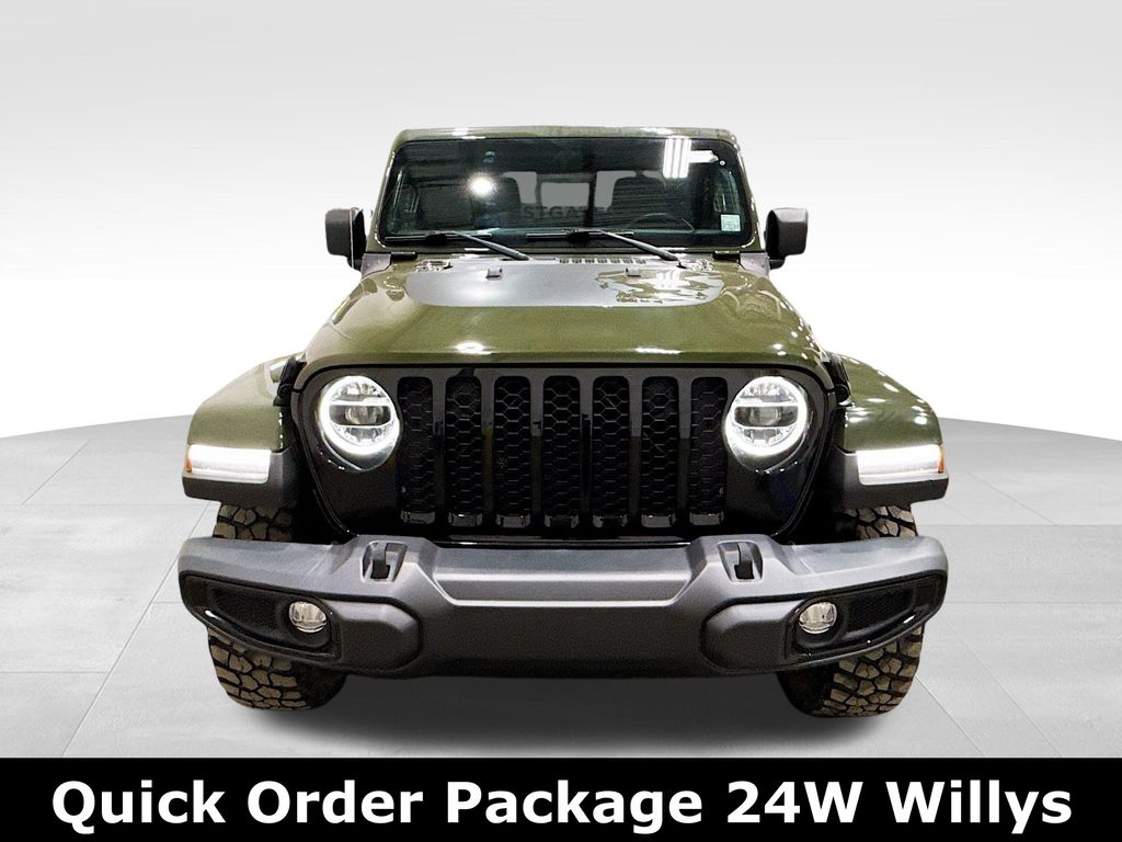 2022 Jeep Gladiator Willys photo 2