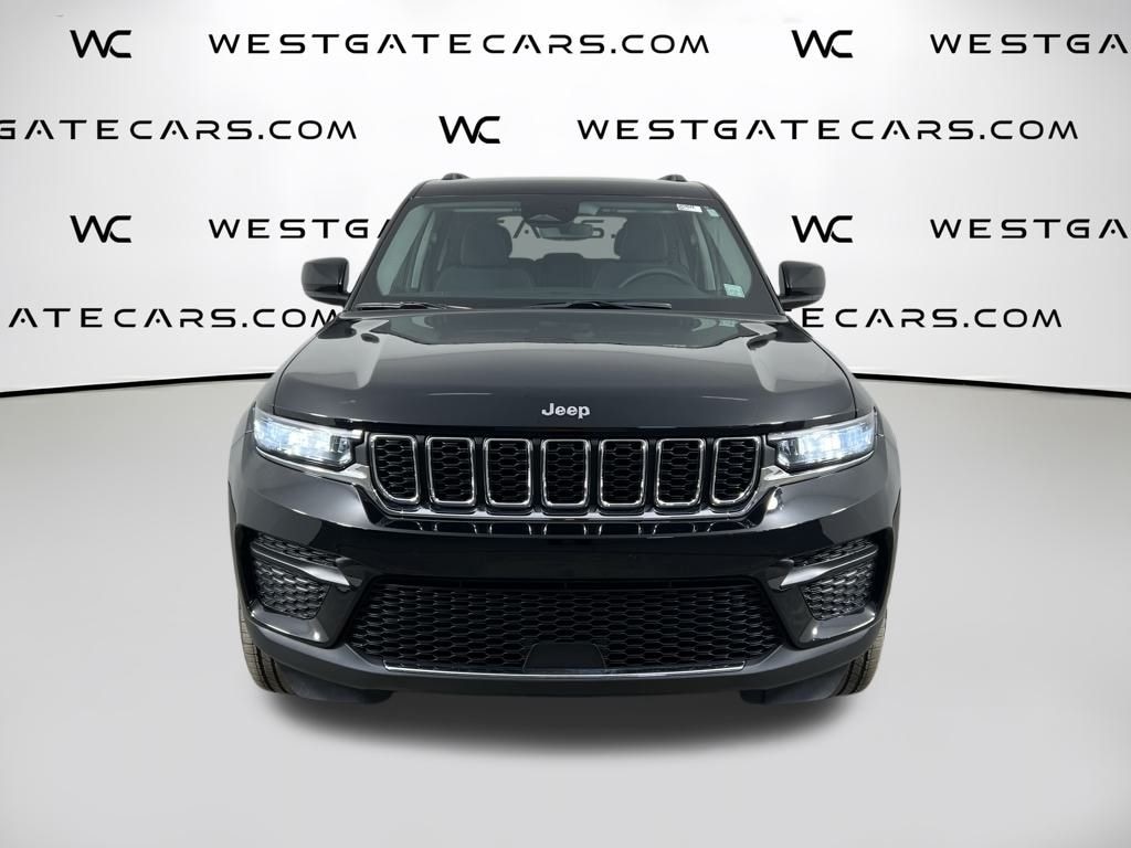 Used 2023 Jeep Grand Cherokee Laredo SUV