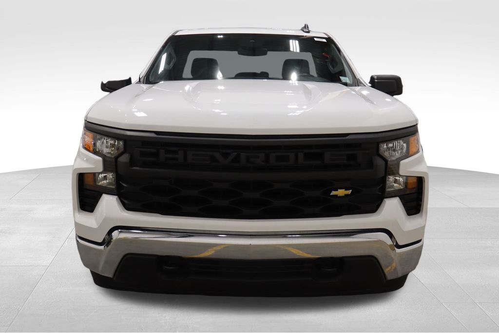 2024 Chevrolet Silverado 1500 photo 2