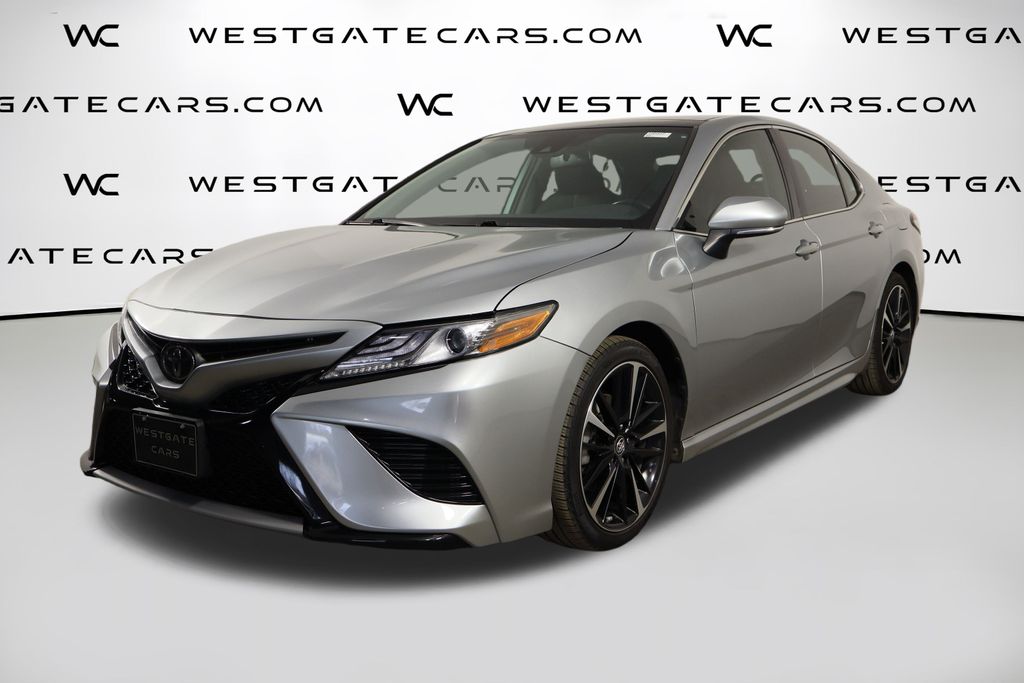 2019 Toyota Camry XSE's photo