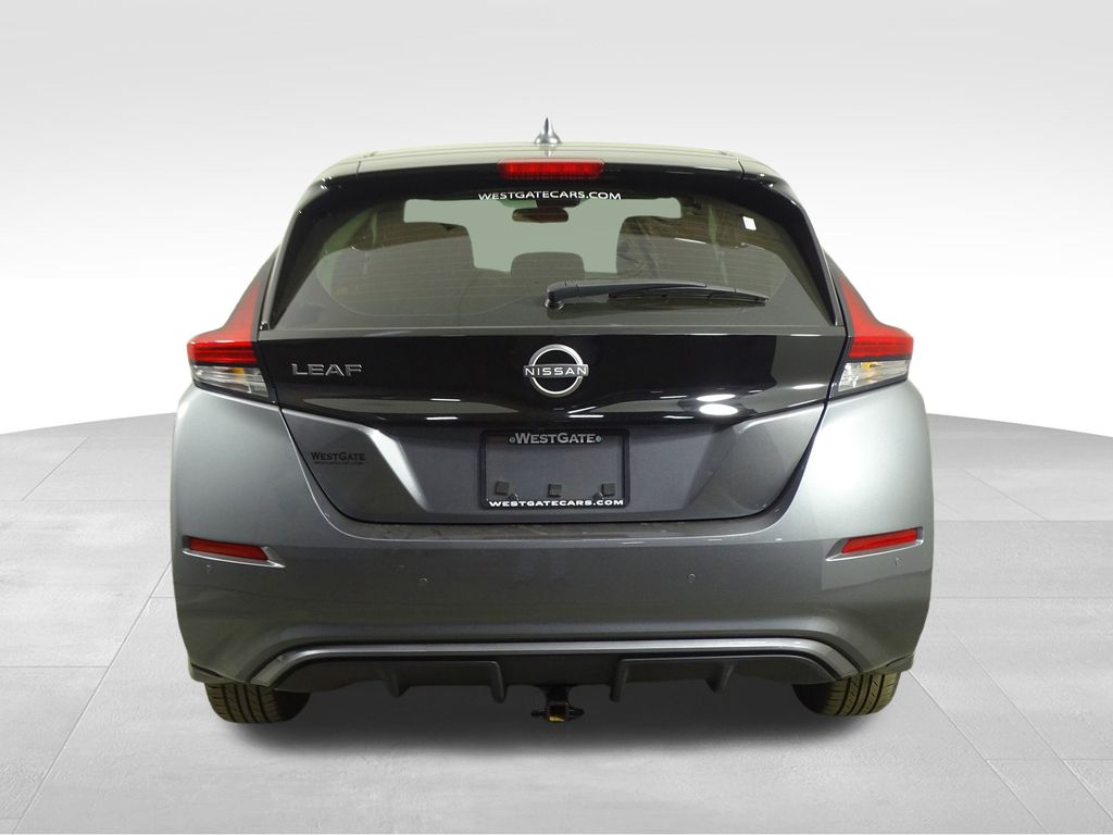 2023 Nissan Leaf S photo 4