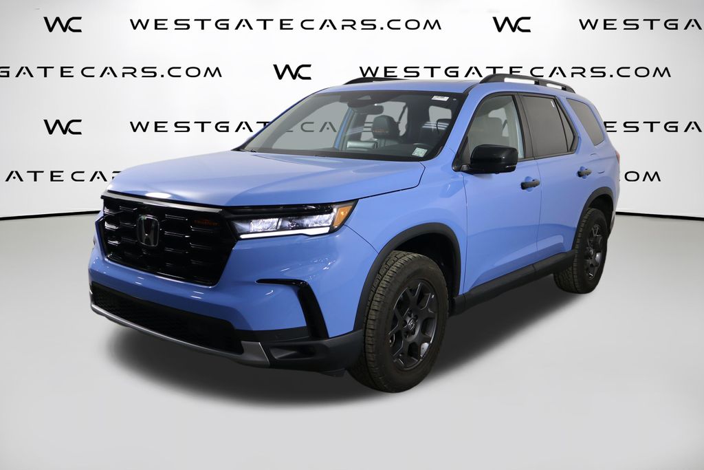 2025 Honda Pilot TrailSport AWD's photo