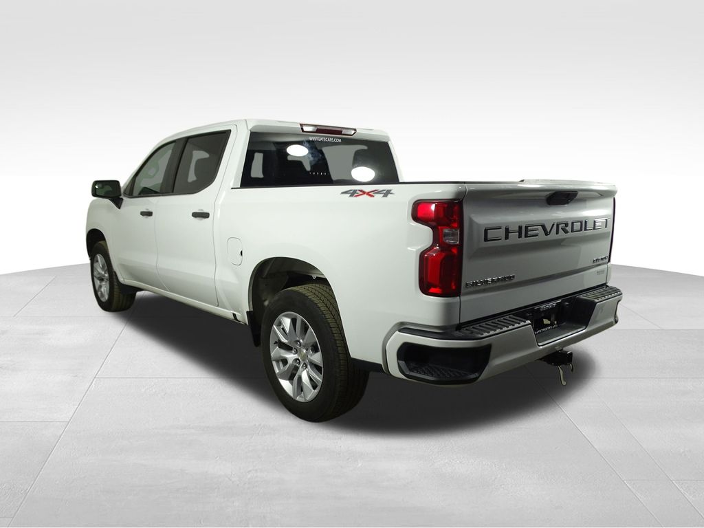 2020 Chevrolet Silverado 1500 Custom photo 3