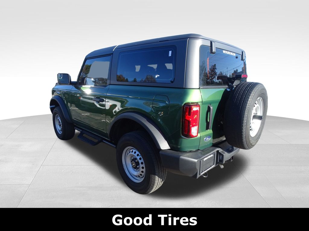 2023 Ford Bronco Base photo 3