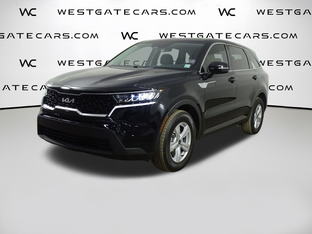 2023 Kia Sorento LX's photo