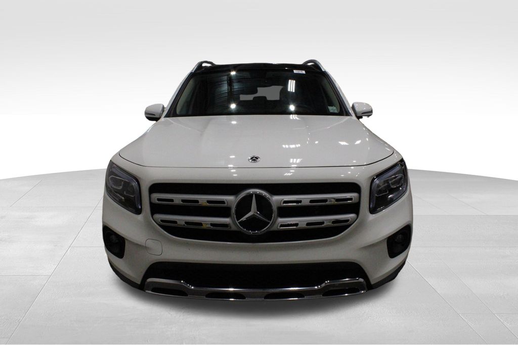 2022 Mercedes Benz GLB 250 photo 2