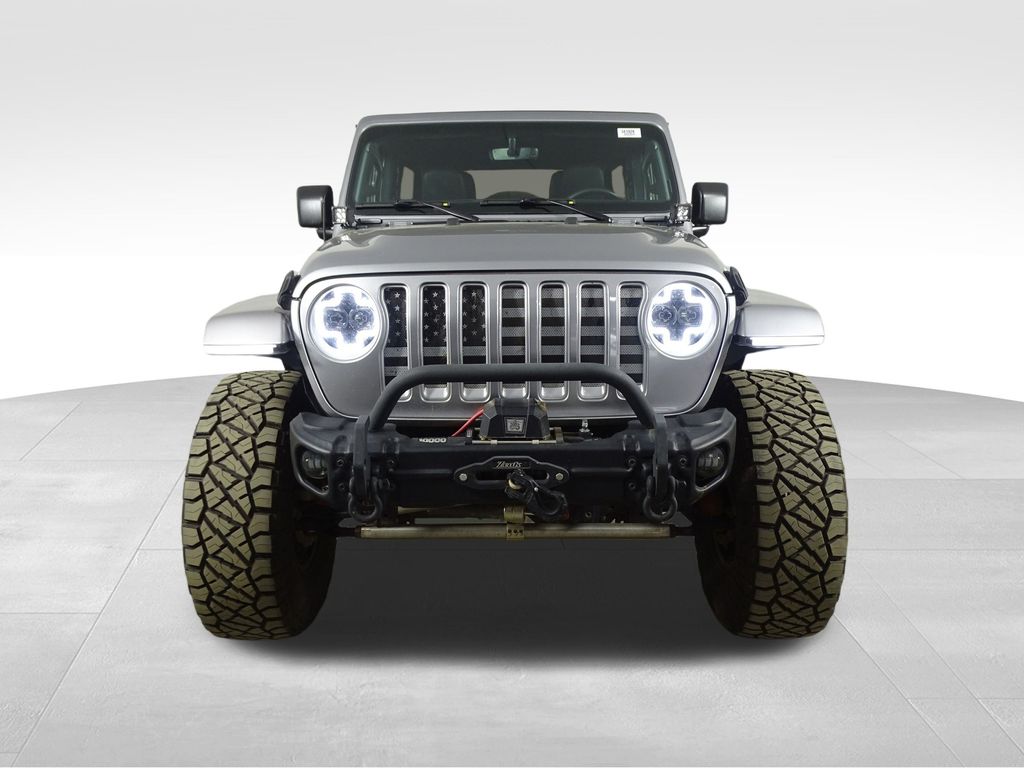 2018 Jeep Wrangler Unlimited Sahara photo 2