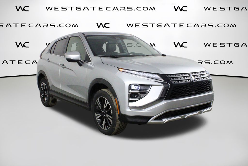 2025 Mitsubishi Eclipse Cross SE's photo