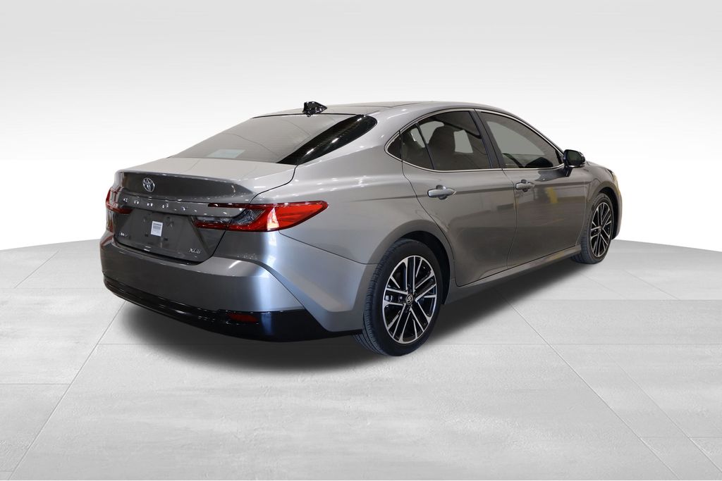 2025 Toyota Camry XLE photo 4