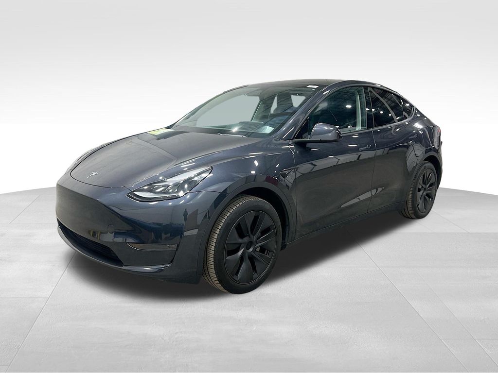 2024 Tesla Model Y Long Range photo 3