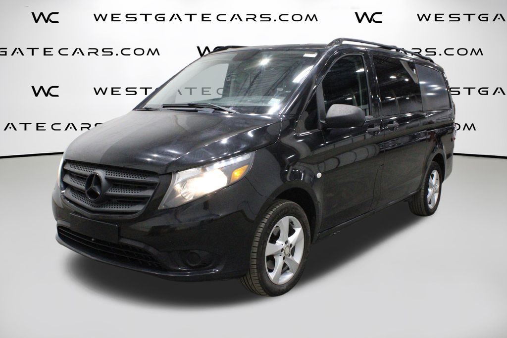 2018 Mercedes-Benz Metris Passenger Van Base