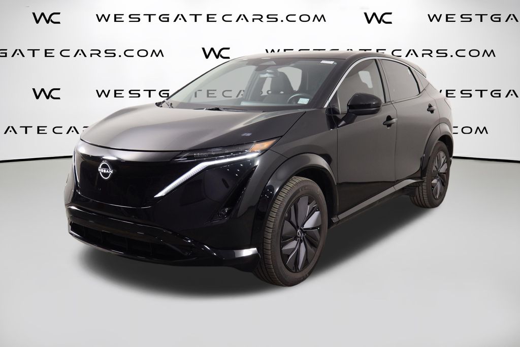 2023 Nissan Ariya Venture+ FWD's photo