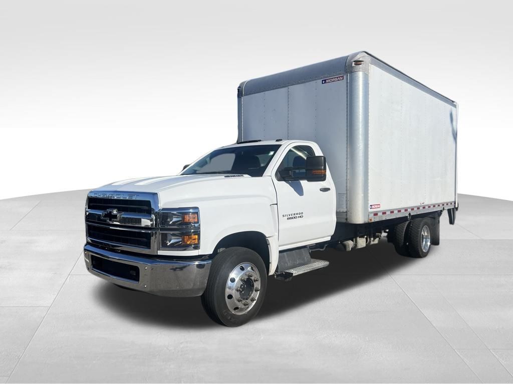 2019 Chevrolet Silverado 6500HD photo 3