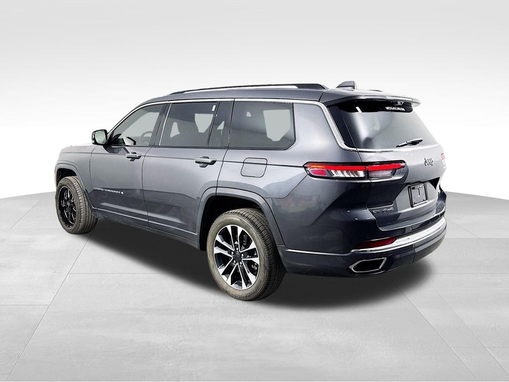 2021 Jeep Grand Cherokee Overland photo 4
