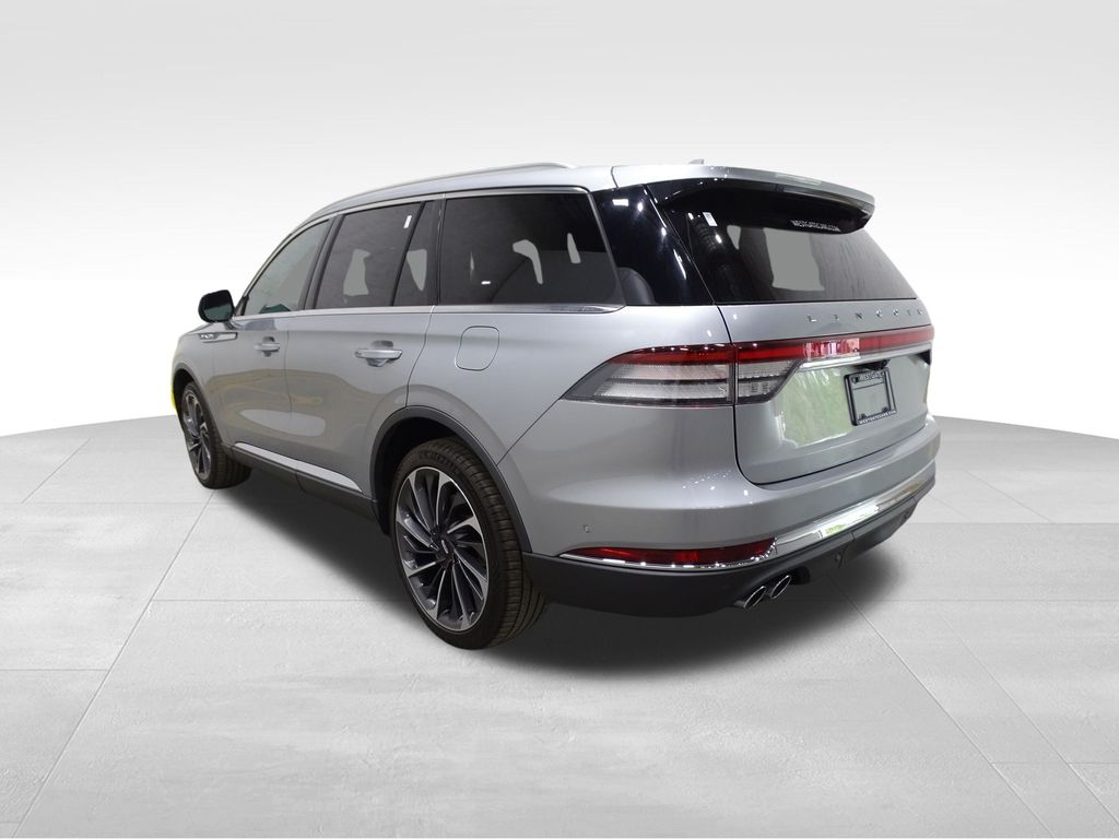 2020 Lincoln Aviator Reserve photo 3