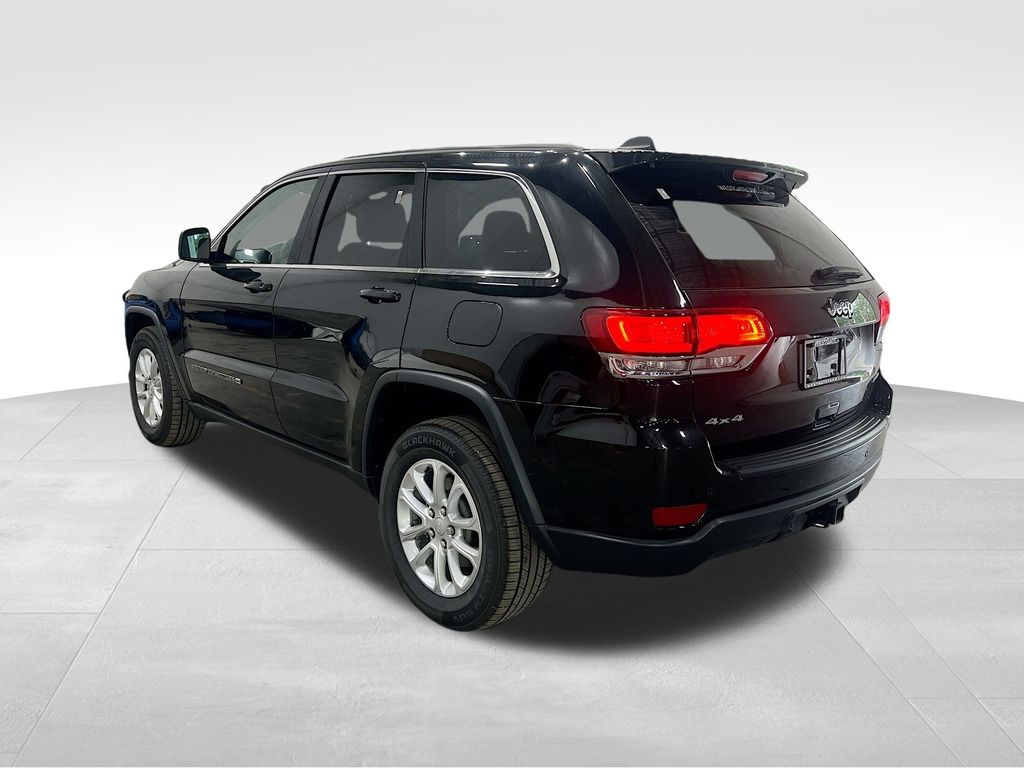 2022 Jeep Cherokee Laredo photo 3