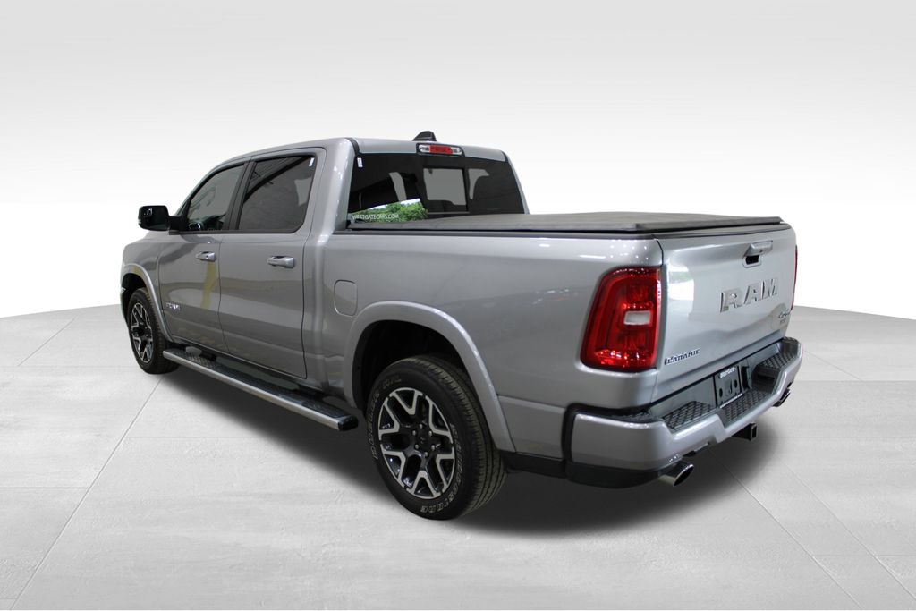 2025 Ram 1500 Laramie photo 3