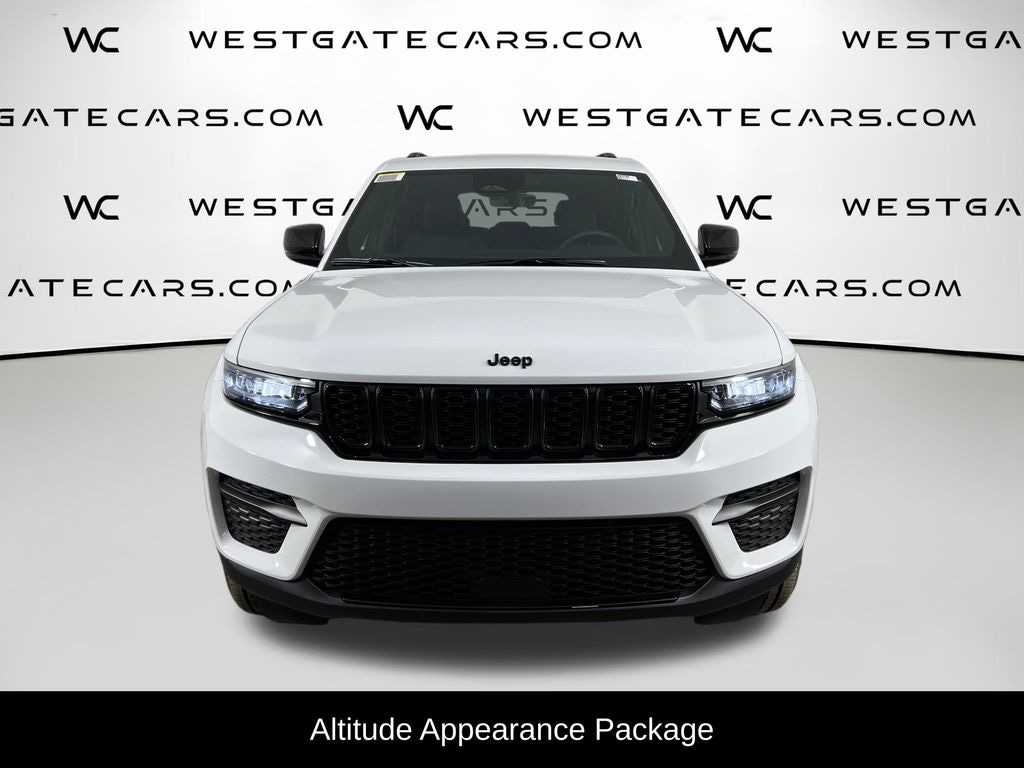 New 2025 Jeep Grand Cherokee ALTITUDE 4X4 Sport Utility