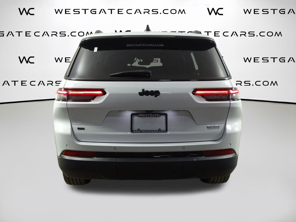 Used 2023 Jeep Grand Cherokee L Altitude SUV