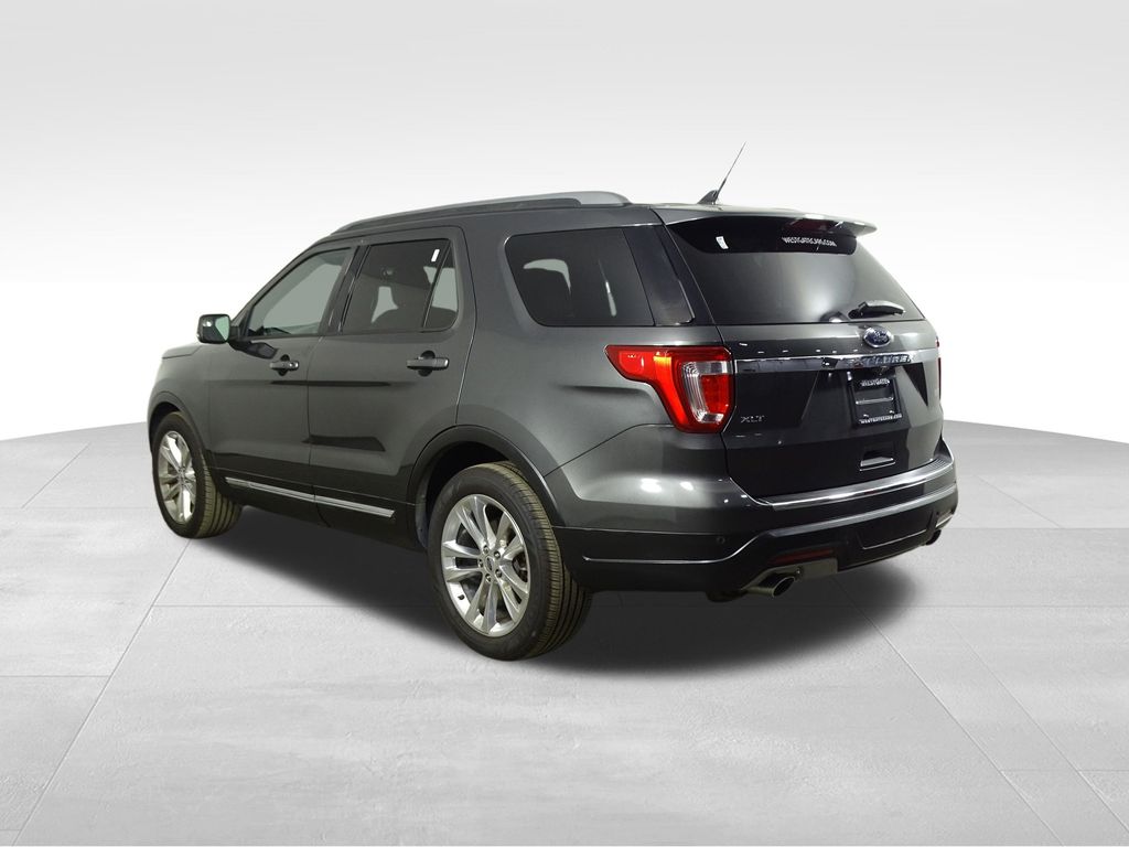 2018 Ford Explorer XLT photo 3