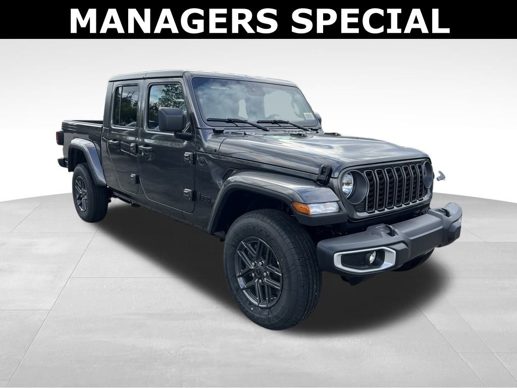 New 2025 Jeep Gladiator SPORT S 4X4 Pickup