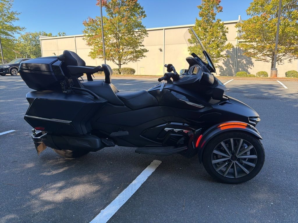 Used 2022 Can-Am Spyder RT Sea-to-Sky